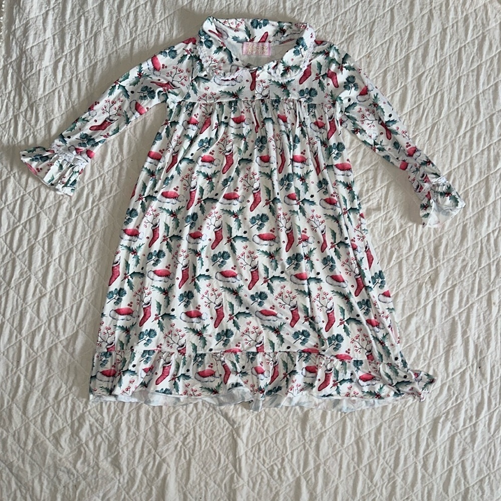 KRYSSI KOUTURE Christmas Long Sleeve Nightgown Girls Size 7-8T